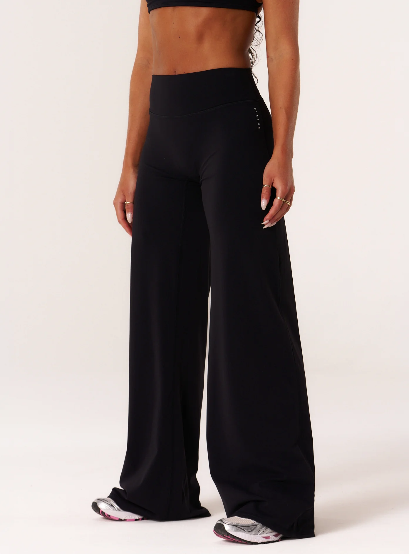 Cloud Compression Wide Leg Leggings - Black - Image 4