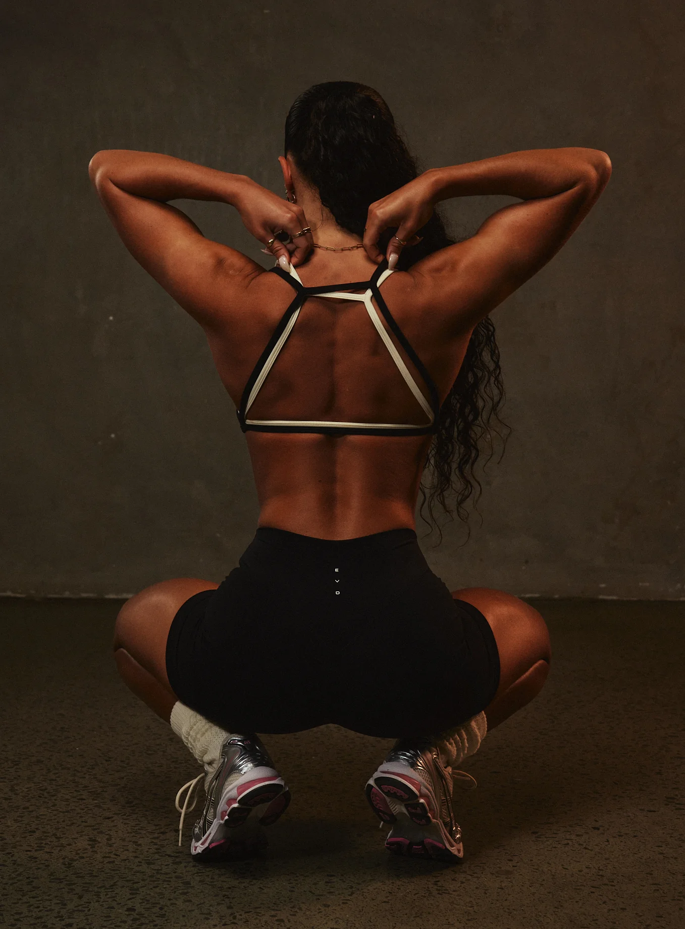 Cloud Compression Square Back Bra - Black - Image 3