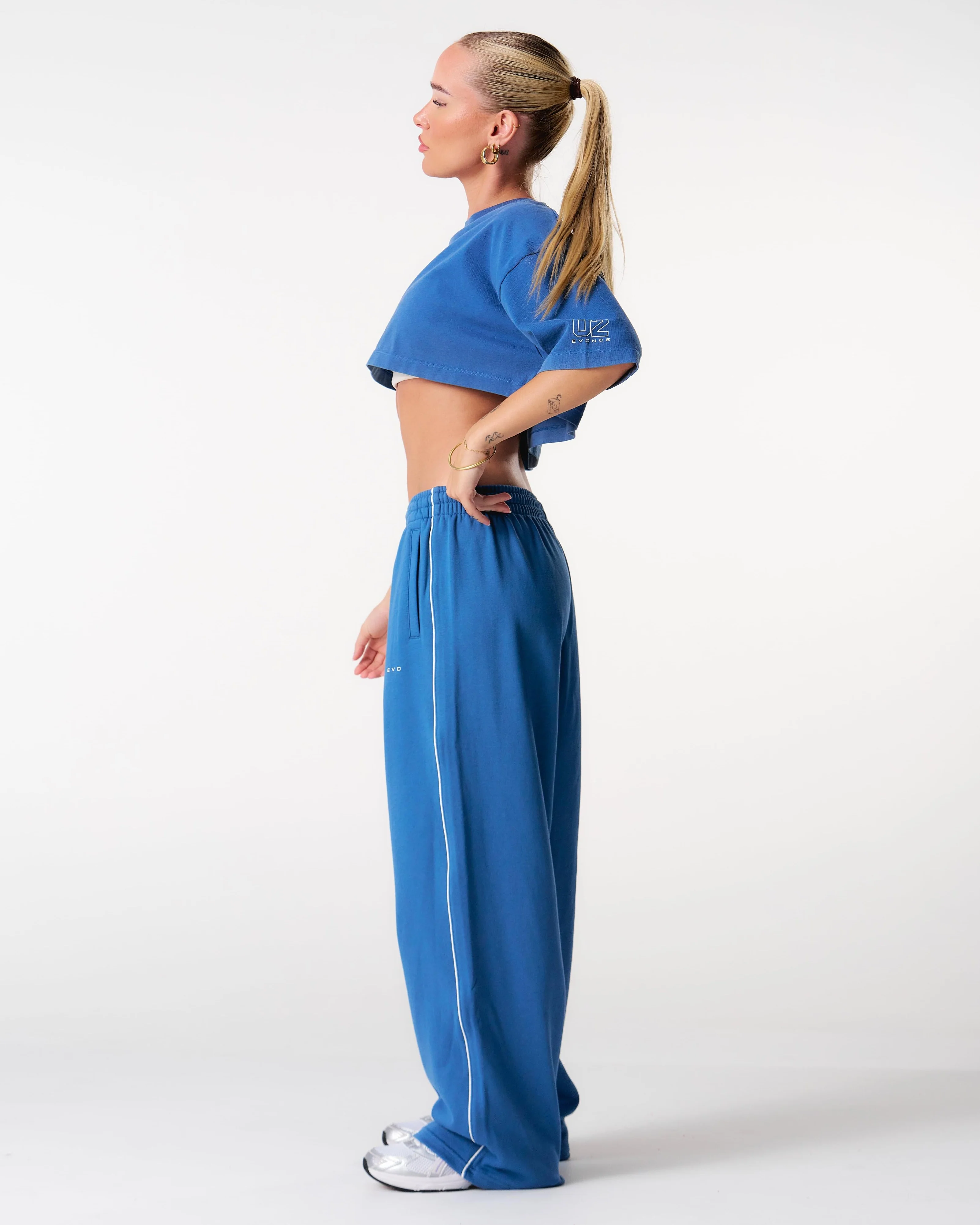 Core Oversized Crop Tee - Washed Out Blue - Image 4