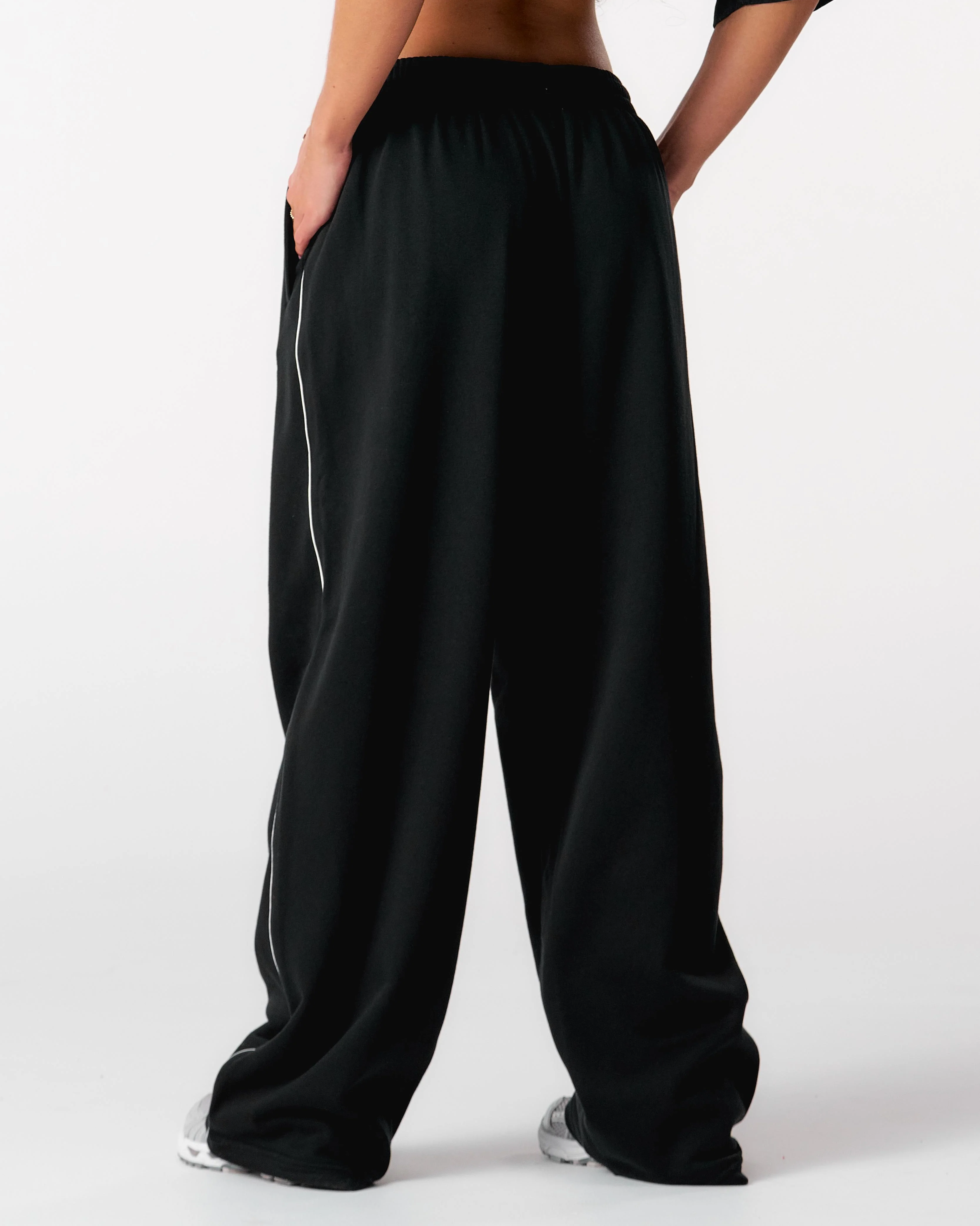 Core Relaxed Track Pants - Black - Image 3