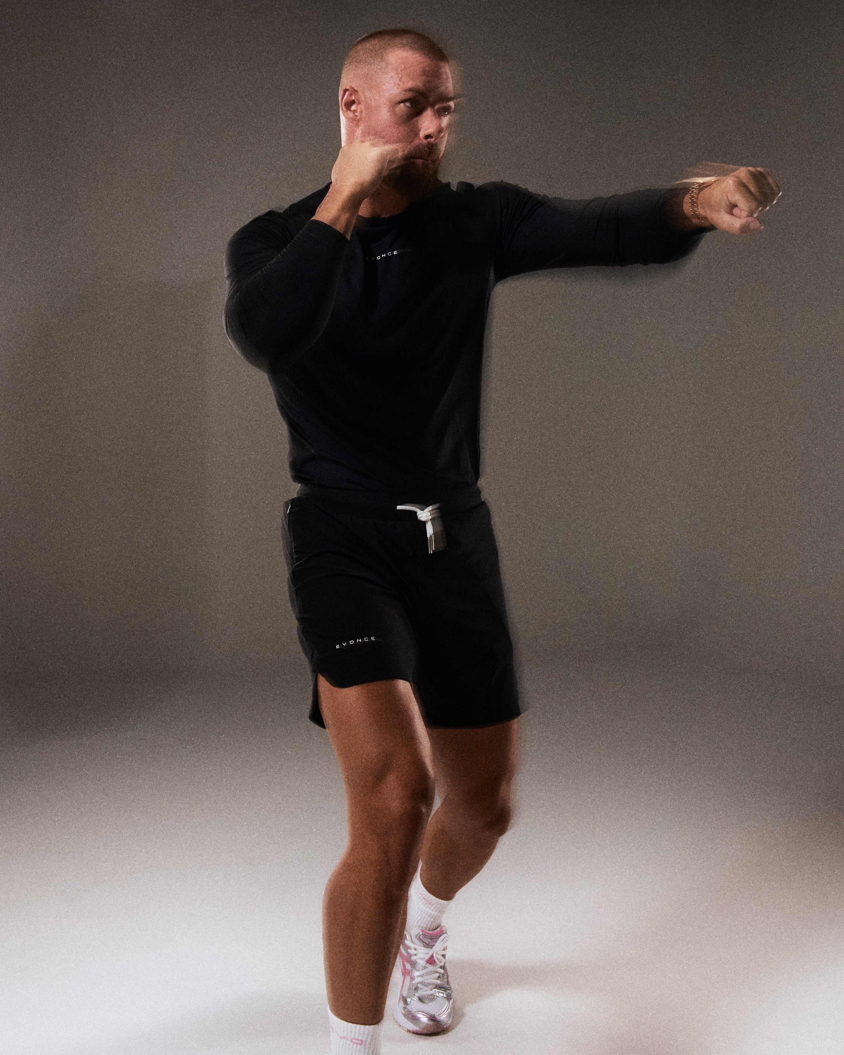 EVDNCE Motion L/S Tee - Black - Image 7